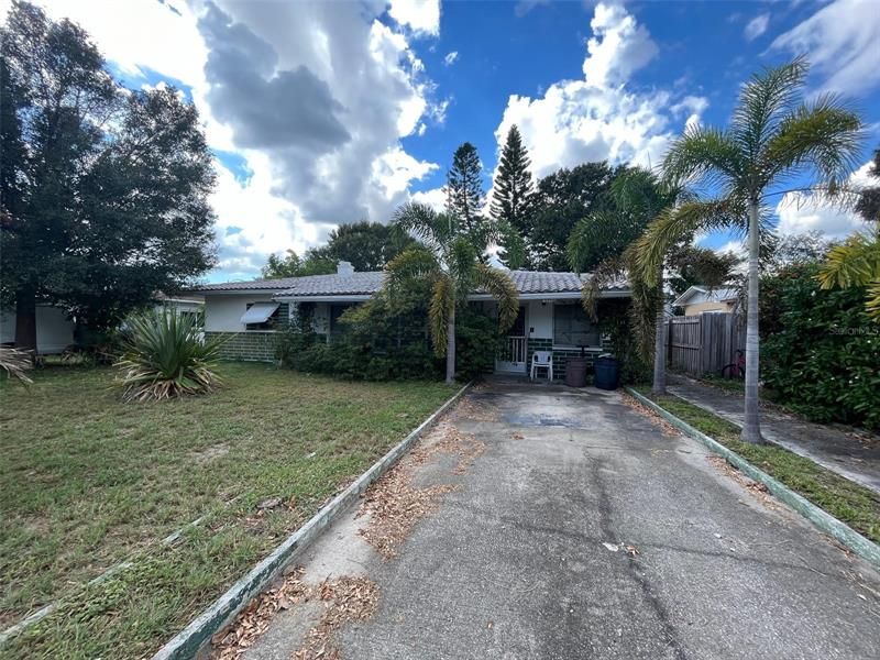Recently Sold: $140,000 (3 beds, 1 baths, 1292 Square Feet)