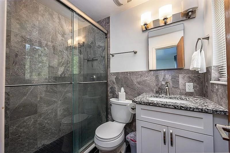 最近售出: $330,000 (3 贝兹, 2 浴室, 1416 平方英尺)