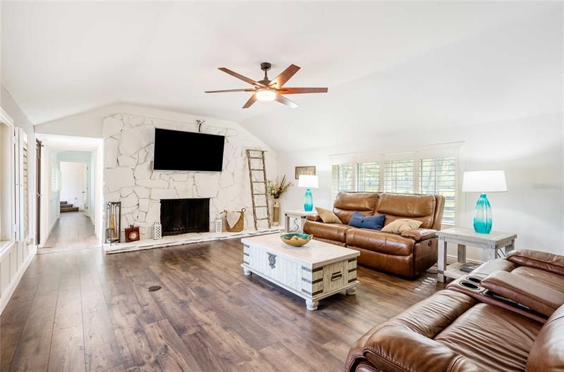 Recently Sold: $1,500,000 (3 beds, 3 baths, 2328 Square Feet)