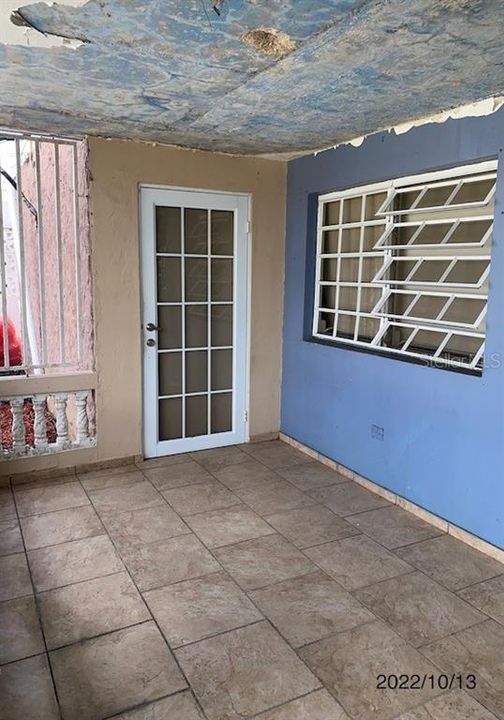 Vendido Recientemente: $52,400 (2 camas, 1 baños, 900 Pies cuadrados)