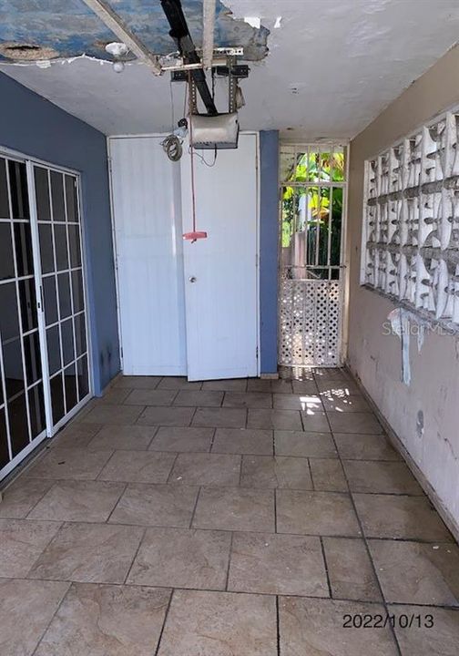 Vendido Recientemente: $52,400 (2 camas, 1 baños, 900 Pies cuadrados)