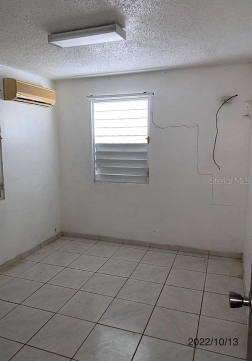 Vendido Recientemente: $52,400 (2 camas, 1 baños, 900 Pies cuadrados)