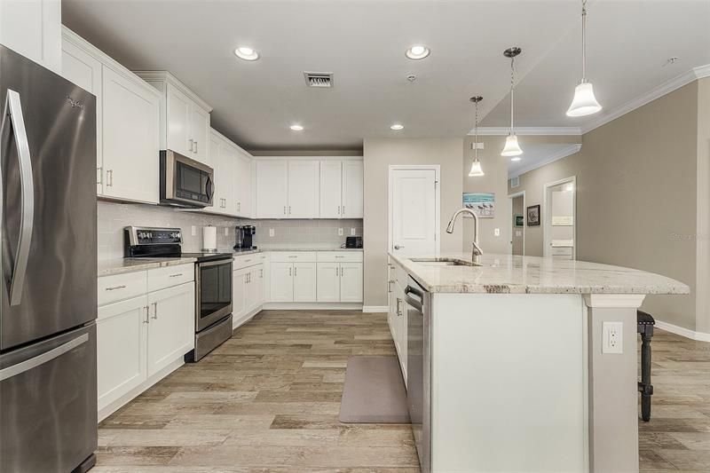 Recently Sold: $519,000 (2 beds, 2 baths, 1885 Square Feet)