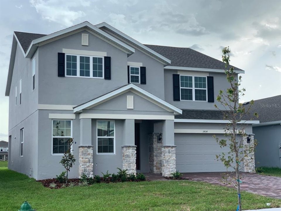 Recently Sold: $523,600 (5 beds, 3 baths, 3198 Square Feet)