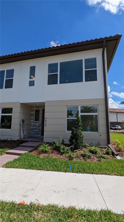 Vendido Recientemente: $419,430 (2 camas, 2 baños, 1769 Pies cuadrados)