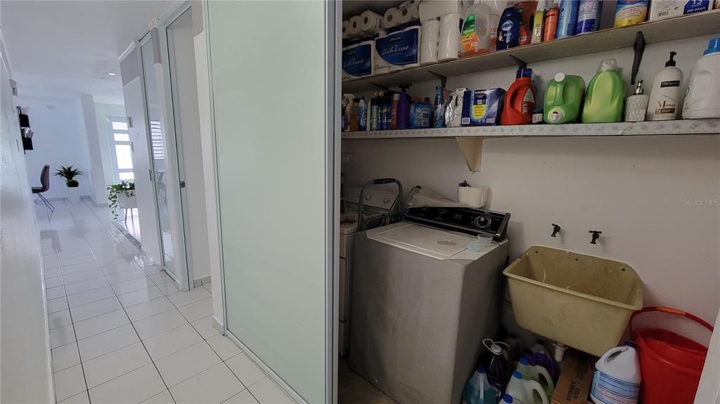 Vendido Recientemente: $160,000 (3 camas, 2 baños, 1126 Pies cuadrados)