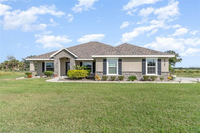 Recently Sold: $634,900 (4 beds, 2 baths, 2199 Square Feet)