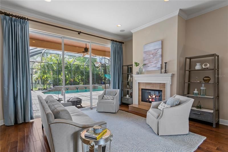 Recently Sold: $1,465,000 (5 beds, 4 baths, 4734 Square Feet)