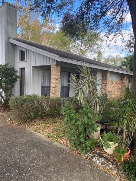 Recently Sold: $290,000 (3 beds, 2 baths, 1817 Square Feet)