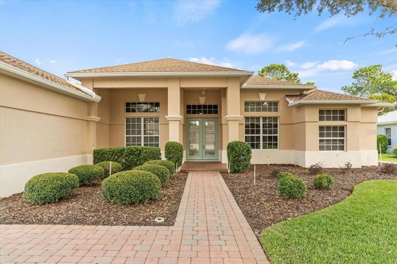 Recently Sold: $569,000 (3 beds, 3 baths, 2905 Square Feet)