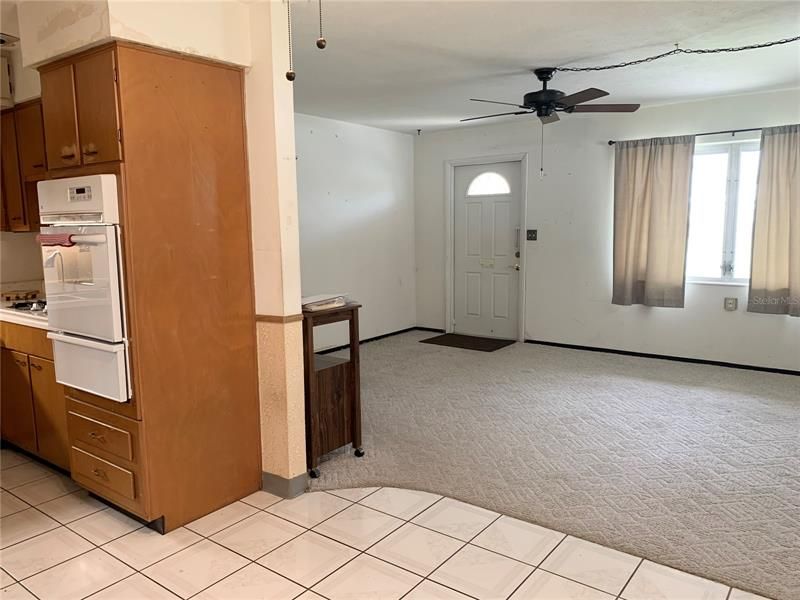 Recently Sold: $185,000 (3 beds, 1 baths, 1228 Square Feet)