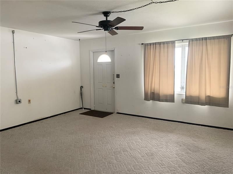 Recently Sold: $185,000 (3 beds, 1 baths, 1228 Square Feet)