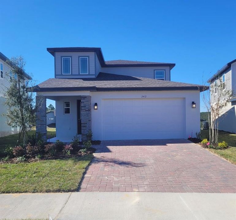 Vendido Recientemente: $411,965 (4 camas, 2 baños, 2082 Pies cuadrados)