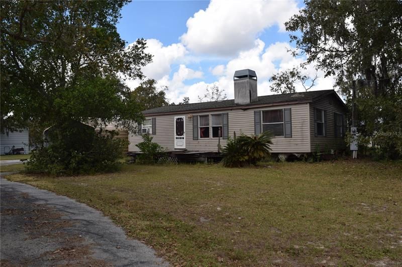 Recently Sold: $115,000 (3 beds, 2 baths, 960 Square Feet)