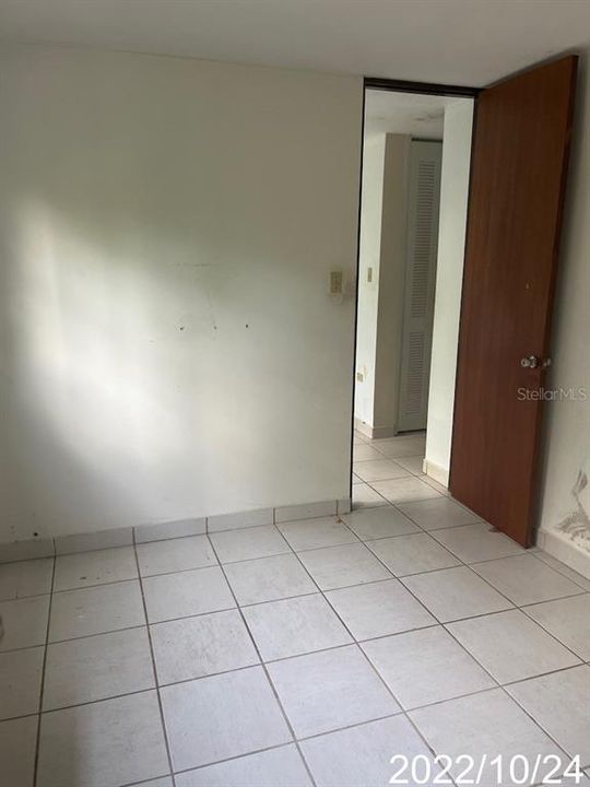 Vendido Recientemente: $89,900 (2 camas, 1 baños, 793 Pies cuadrados)