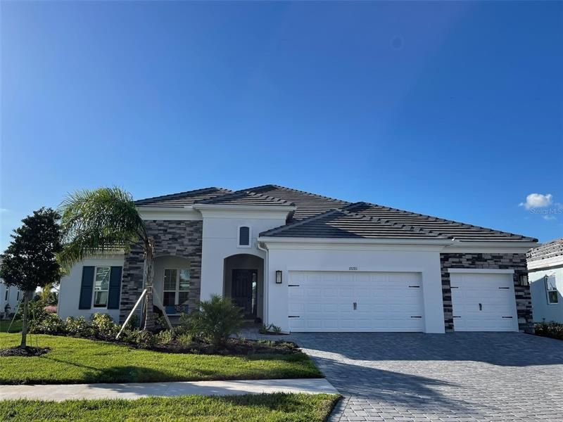 Recently Sold: $1,179,117 (5 beds, 4 baths, 3654 Square Feet)
