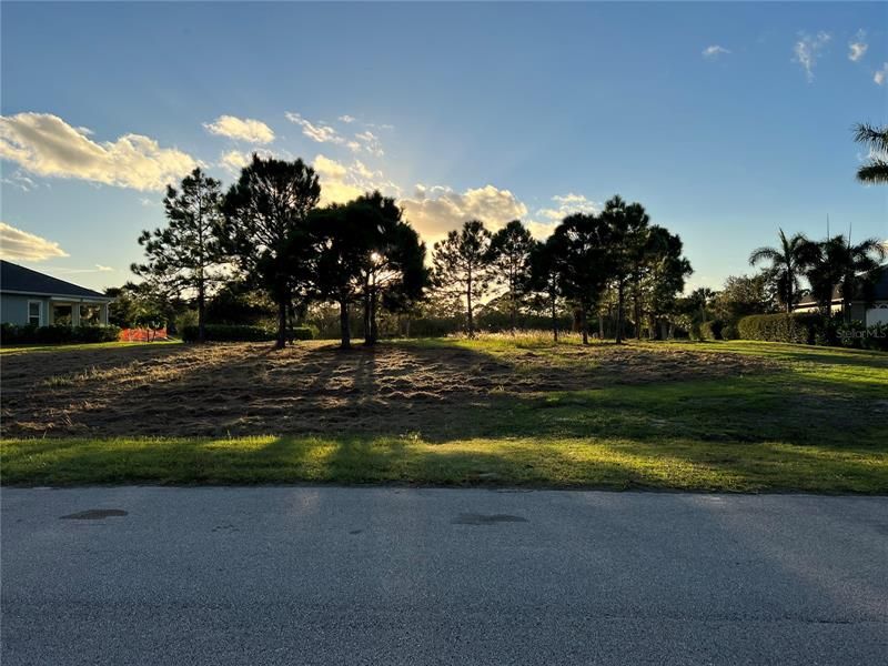 Vendido Recientemente: $149,000 (1.01 acres)