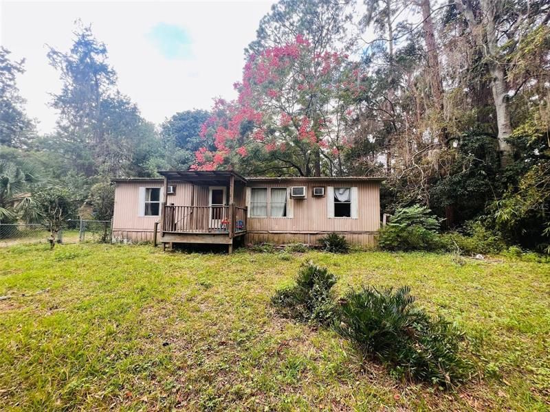 Recently Sold: $95,000 (3 beds, 2 baths, 1040 Square Feet)