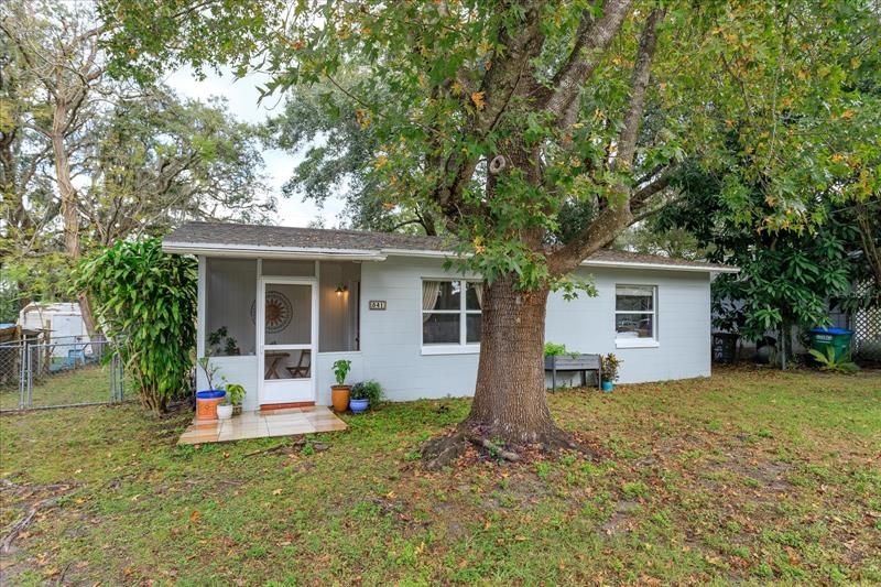 Recently Sold: $250,000 (3 beds, 1 baths, 873 Square Feet)
