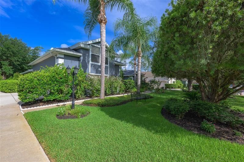 Recently Sold: $869,000 (5 beds, 4 baths, 4123 Square Feet)