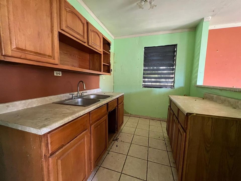 Recently Sold: $84,500 (3 beds, 1 baths, 900 Square Feet)