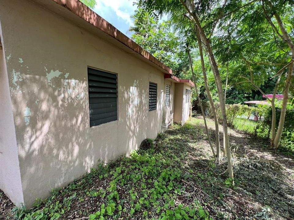 Vendido Recientemente: $84,500 (3 camas, 1 baños, 900 Pies cuadrados)