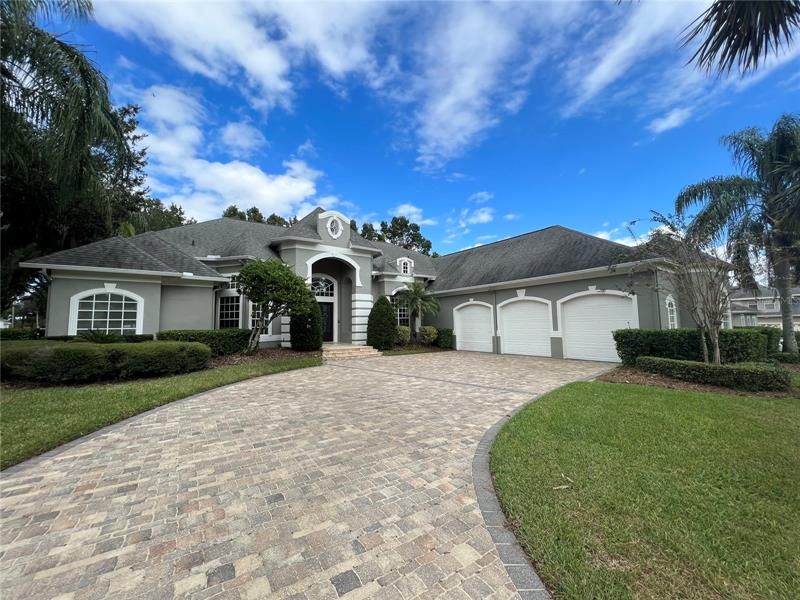 Recently Sold: $1,060,000 (4 beds, 4 baths, 4094 Square Feet)