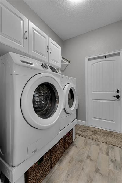 Front Loading Washer & Dryer Convey with home. Stand Conveys. Baskets do not convey