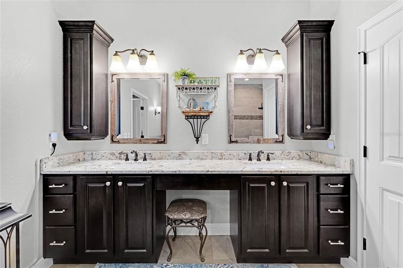 Vanity with Custom Mirrors, Vanity/Makeup and Double Sinks.