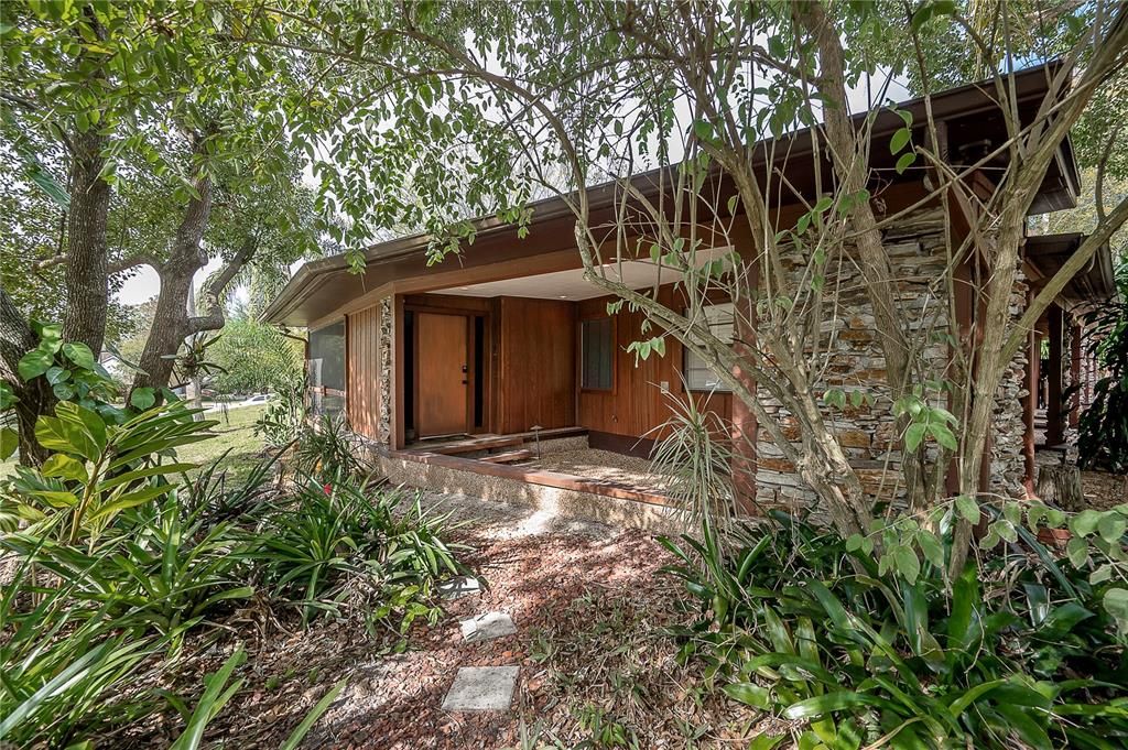 最近租的: $2,500 (3 贝兹, 2 浴室, 1350 平方英尺)