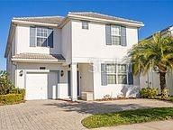 Recently Sold: $795,000 (6 beds, 5 baths, 3291 Square Feet)