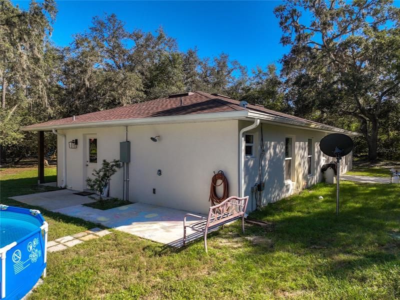 Recently Sold: $550,000 (4 beds, 2 baths, 1519 Square Feet)