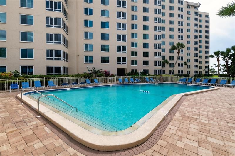 Recently Sold: $1,400,000 (2 beds, 2 baths, 1173 Square Feet)