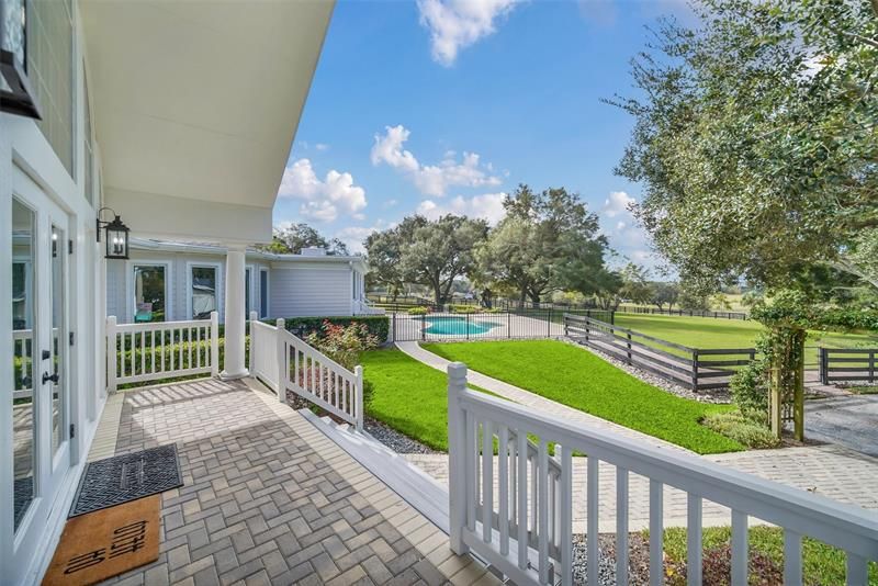 Recently Sold: $1,500,000 (4 beds, 4 baths, 4278 Square Feet)