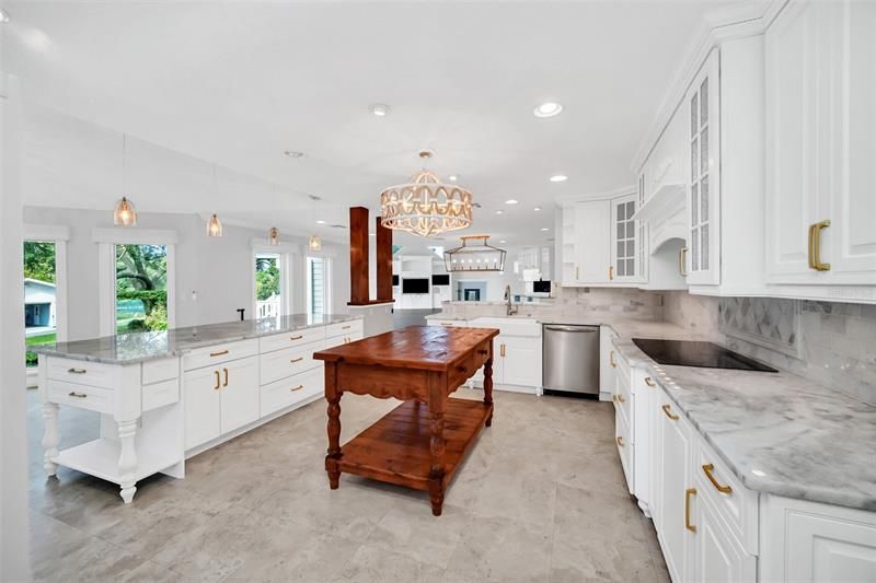 Recently Sold: $1,500,000 (4 beds, 4 baths, 4278 Square Feet)