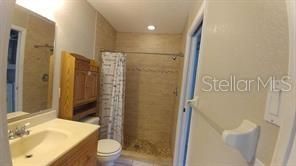 Recently Rented: $2,250 (2 beds, 2 baths, 1122 Square Feet)