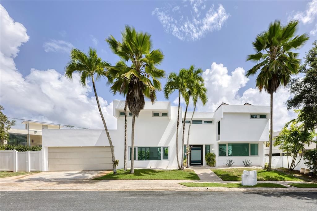 Recently Sold: $799,000 (4 beds, 3 baths, 3406 Square Feet)