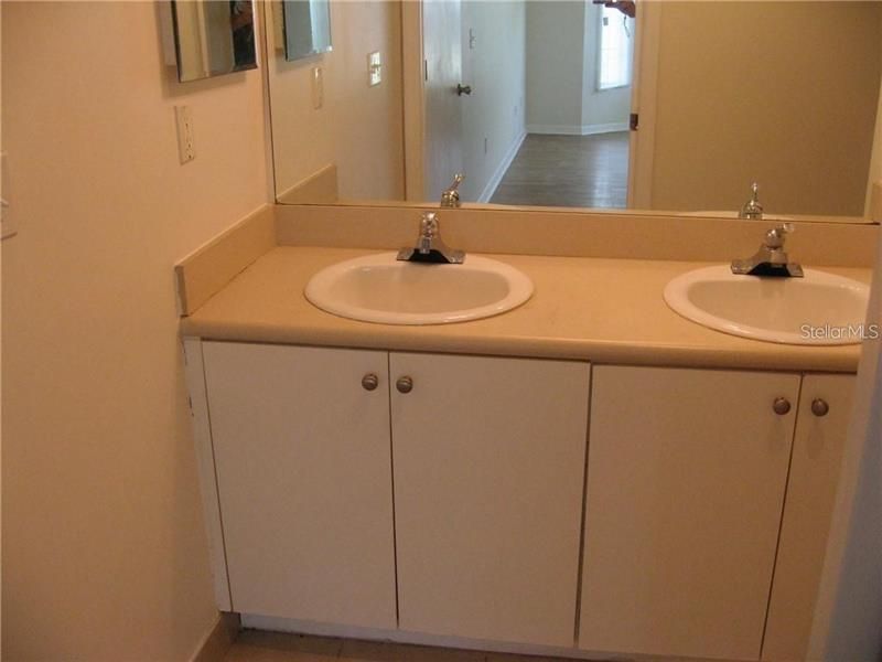 Недавно арендовано: $1,750 (2 спален, 2 ванн, 932 Квадратных фут)