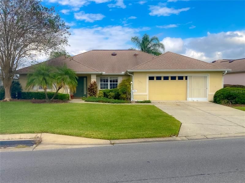 Recently Sold: $350,000 (3 beds, 2 baths, 1815 Square Feet)