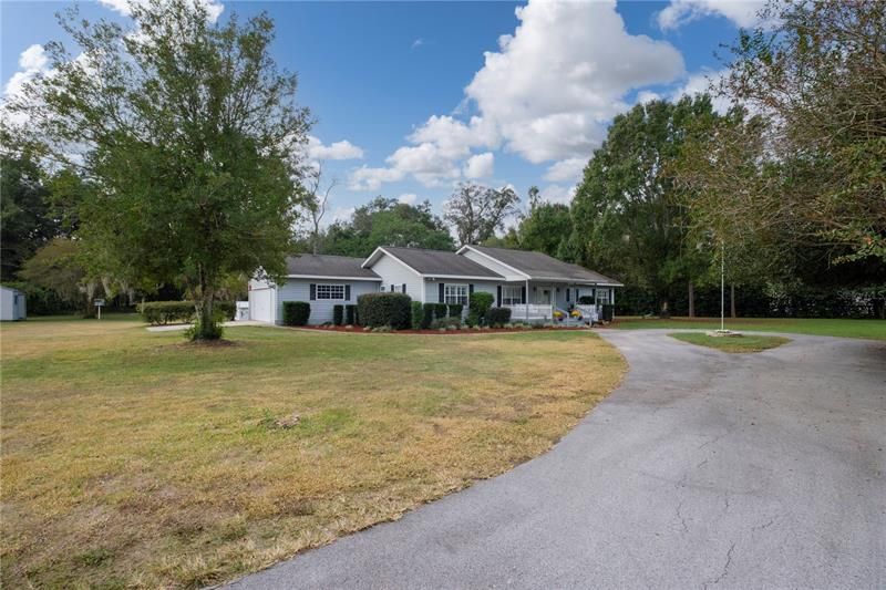 Recently Sold: $415,000 (3 beds, 2 baths, 2100 Square Feet)