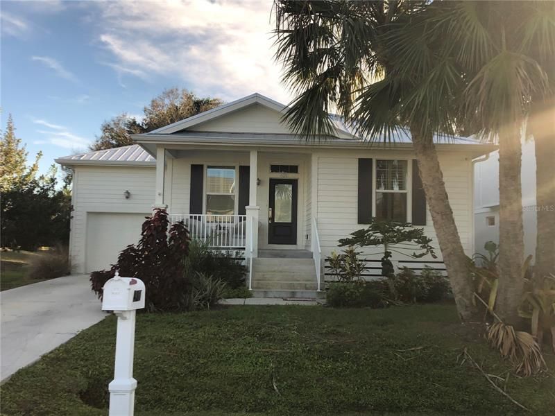 Recently Rented: $2,800 (3 beds, 2 baths, 1383 Square Feet)