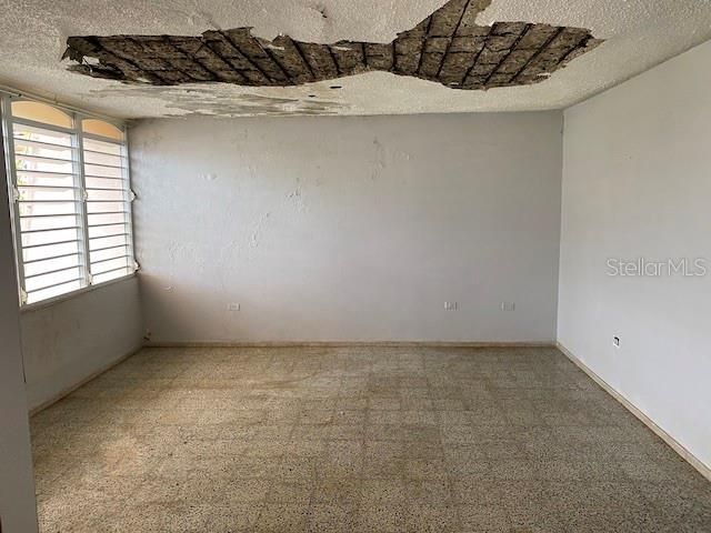 Vendido Recientemente: $85,000 (3 camas, 1 baños, 900 Pies cuadrados)