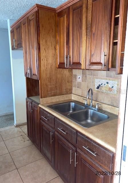 Vendido Recientemente: $85,000 (3 camas, 1 baños, 900 Pies cuadrados)