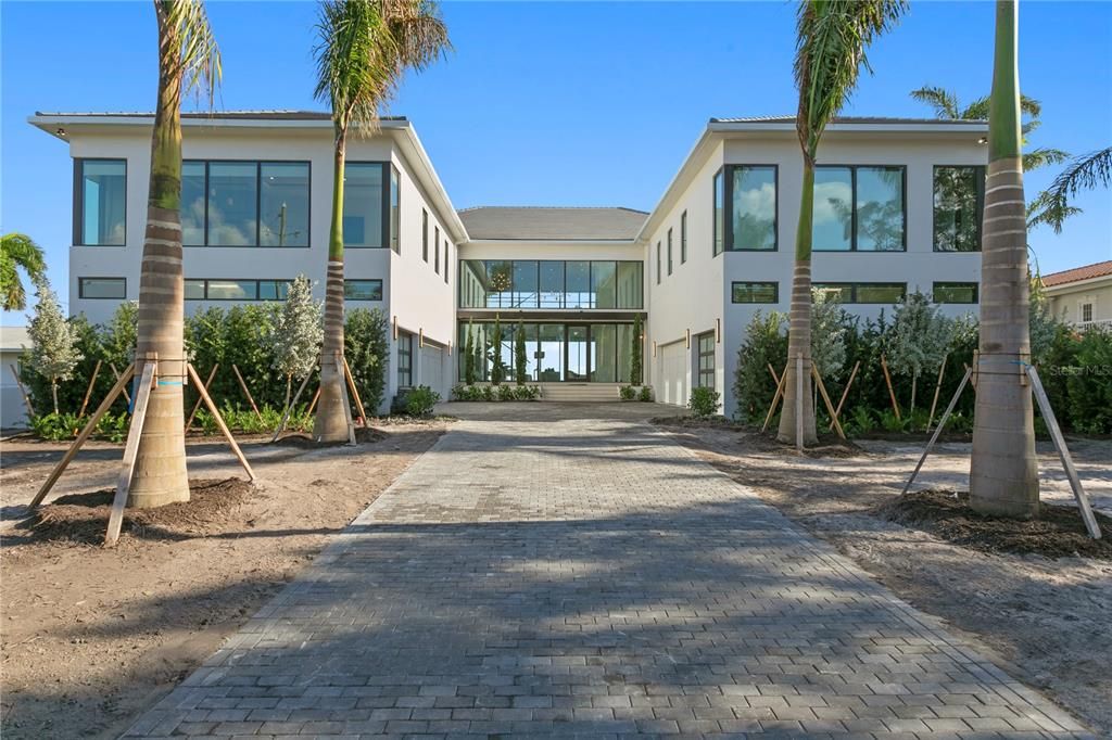 Recently Sold: $15,500,000 (5 beds, 5 baths, 8773 Square Feet)