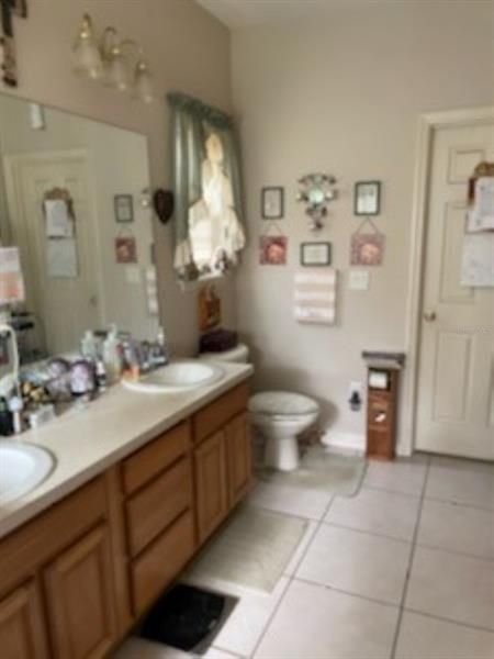 Recently Sold: $556,000 (3 beds, 2 baths, 1708 Square Feet)