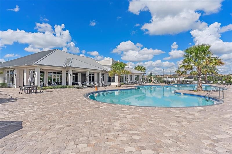 Recently Sold: $850,000 (3 beds, 3 baths, 2455 Square Feet)