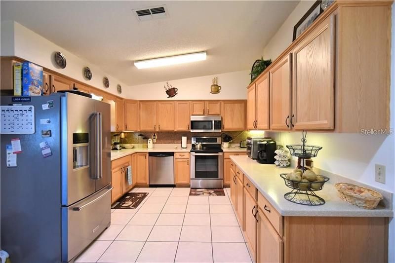 Recently Sold: $246,500 (2 beds, 2 baths, 1150 Square Feet)