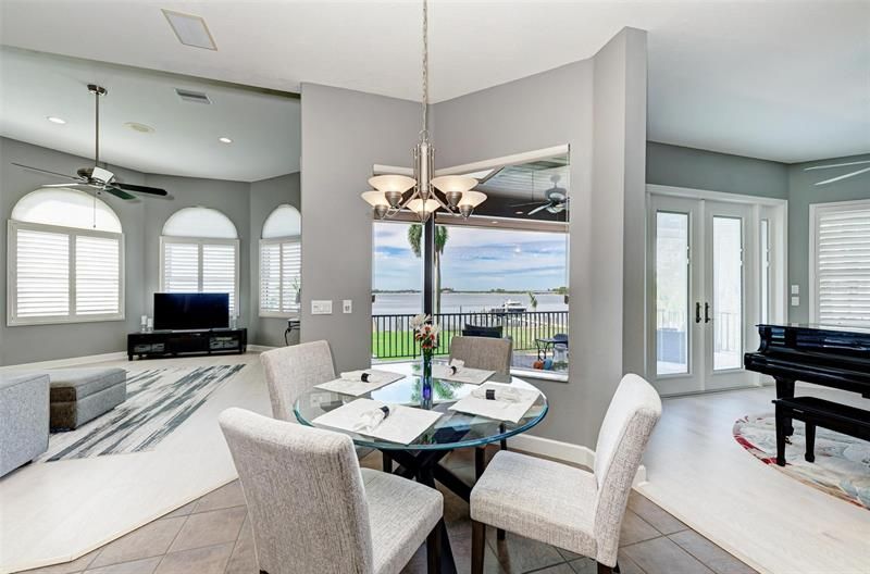 Recently Sold: $3,600,000 (3 beds, 3 baths, 3580 Square Feet)