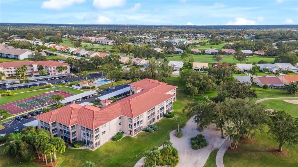 Vendido Recientemente: $249,000 (2 camas, 2 baños, 1118 Pies cuadrados)