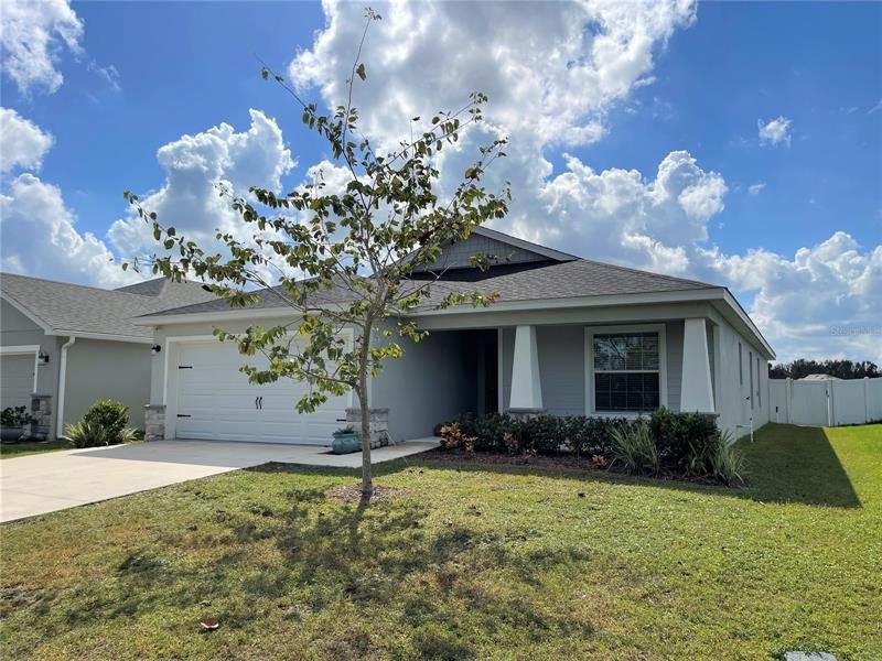 Recently Rented: $2,495 (4 beds, 2 baths, 1717 Square Feet)